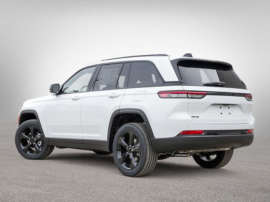 2025 Jeep Grand Cherokee LAREDO ALTITUDE