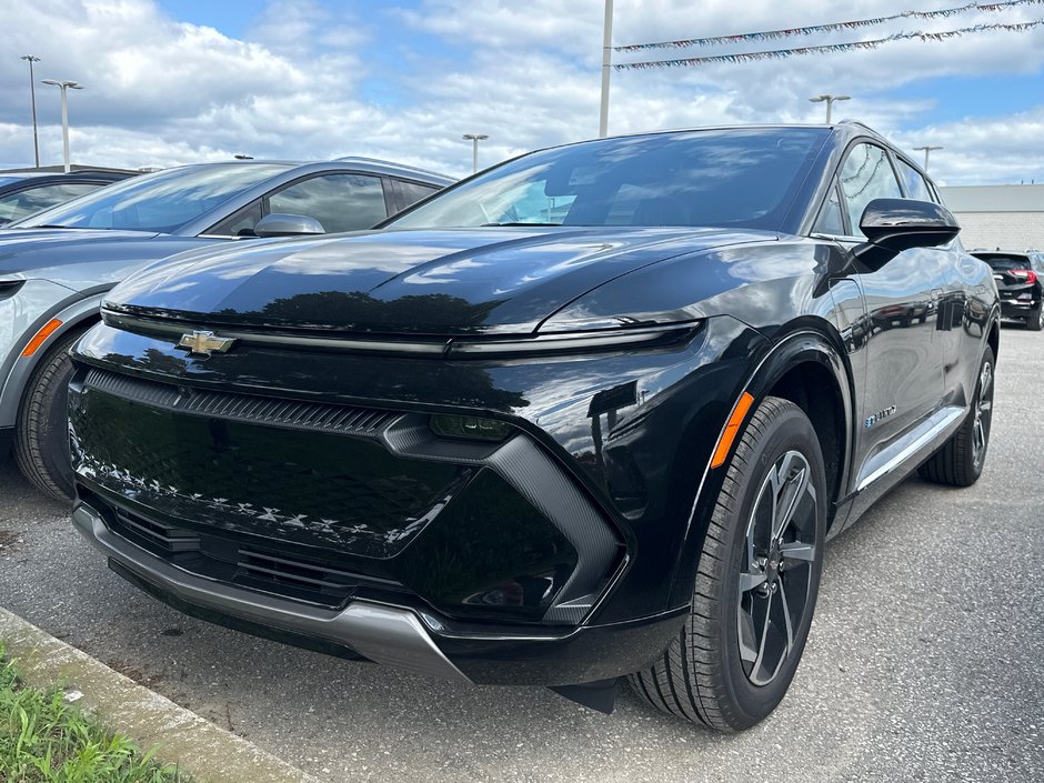 2024 Chevrolet Equinox EV in Pickering, Ontario - w940px