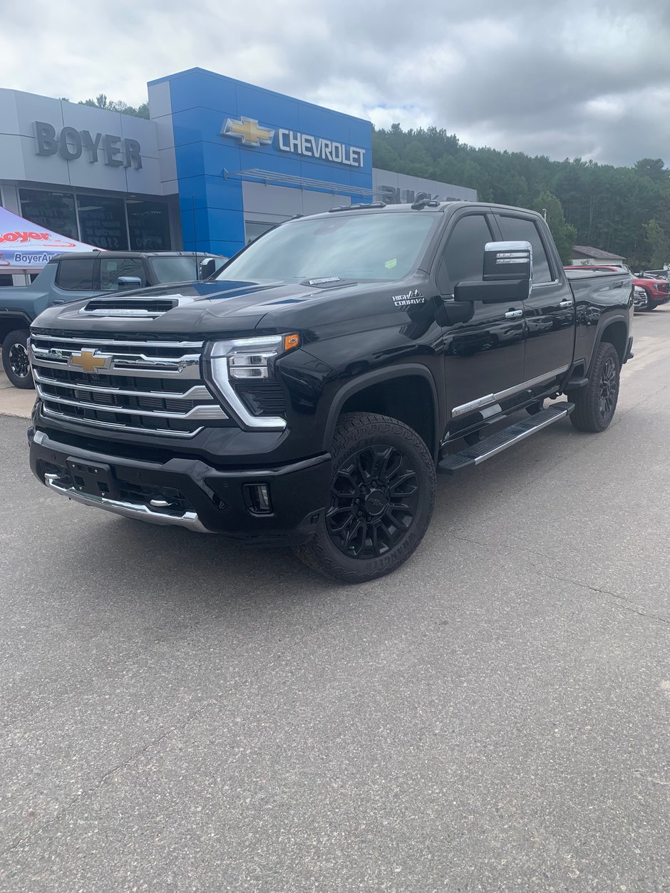 2024 Chevrolet SILVERADO 2500 HD in Pickering, Ontario - w940px