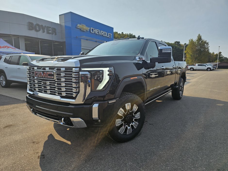 2024 GMC Sierra 2500 HD in Pickering, Ontario - w940px