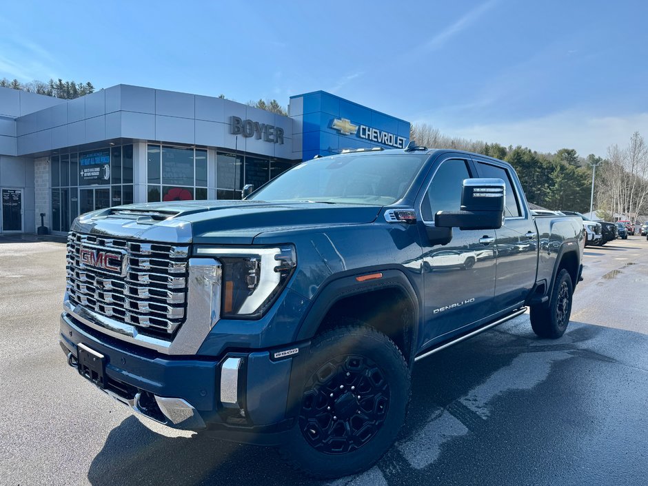 2025 GMC Sierra 2500 HD in Pickering, Ontario - w940px