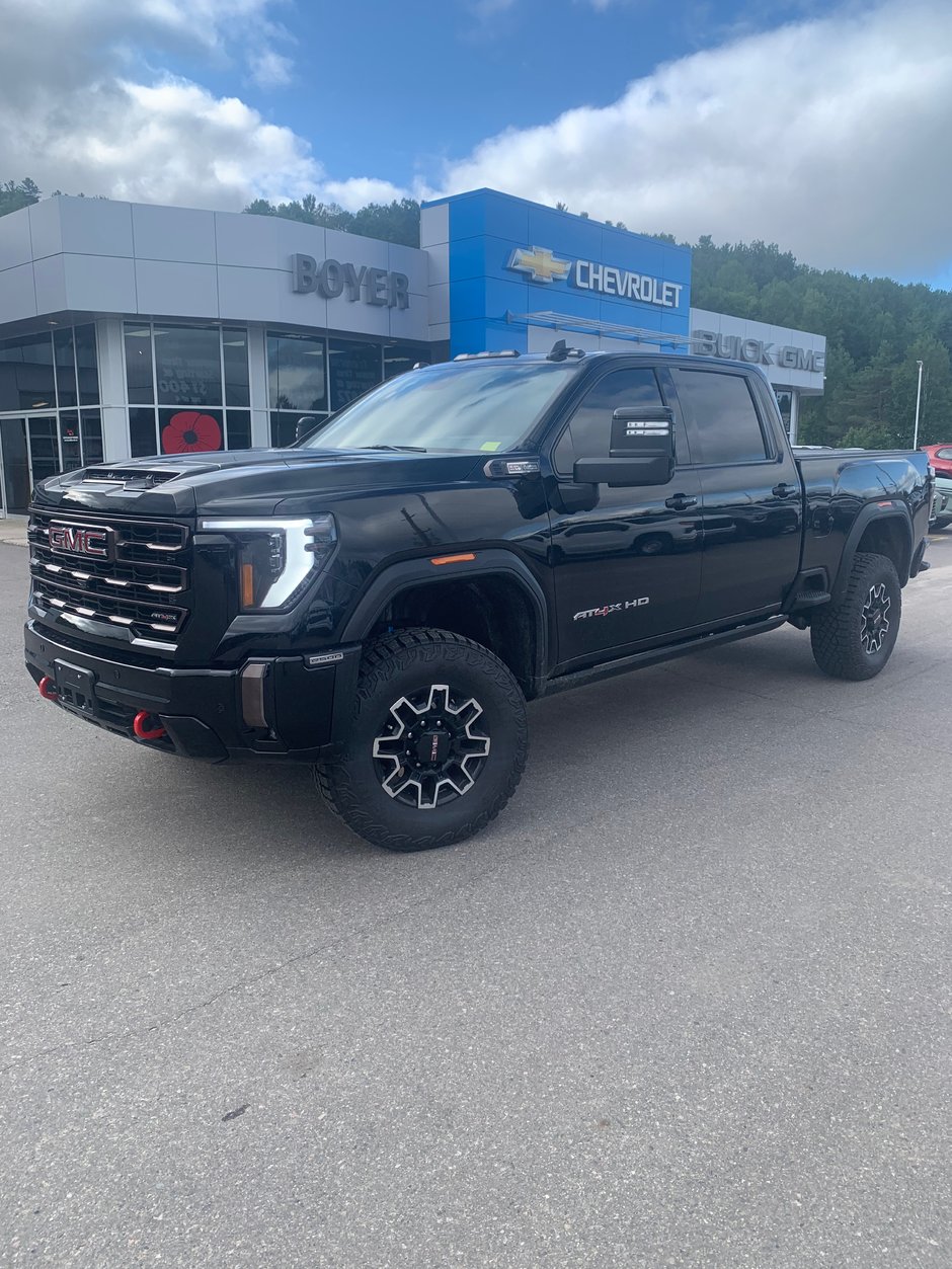 2024 GMC Sierra 2500HD in Pickering, Ontario - w940px