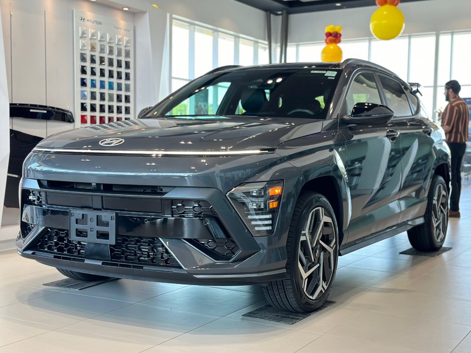 2024 Hyundai Kona in Pickering, Ontario - w940px