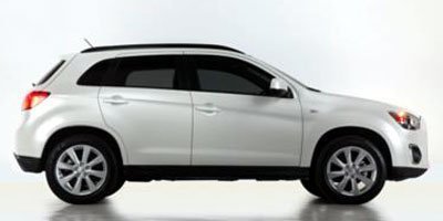 2013 Mitsubishi RVR SE