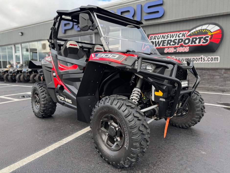 2015 Polaris RZR 900 S TRAIL  SPORT INDY RED