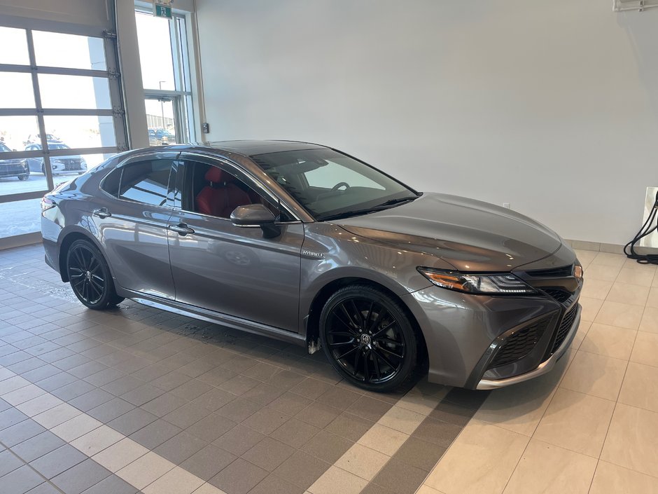 Toyota Camry Hybrid XSE 2021 à Amos, Québec