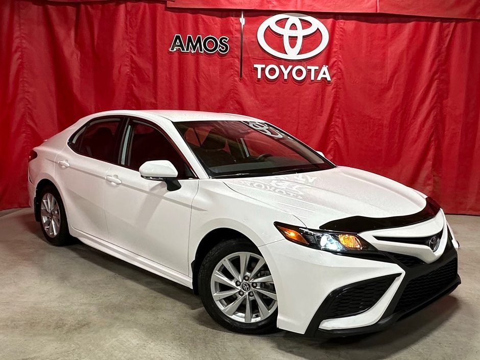 2023  Camry * VERSION SE * AWD * in Amos, Quebec