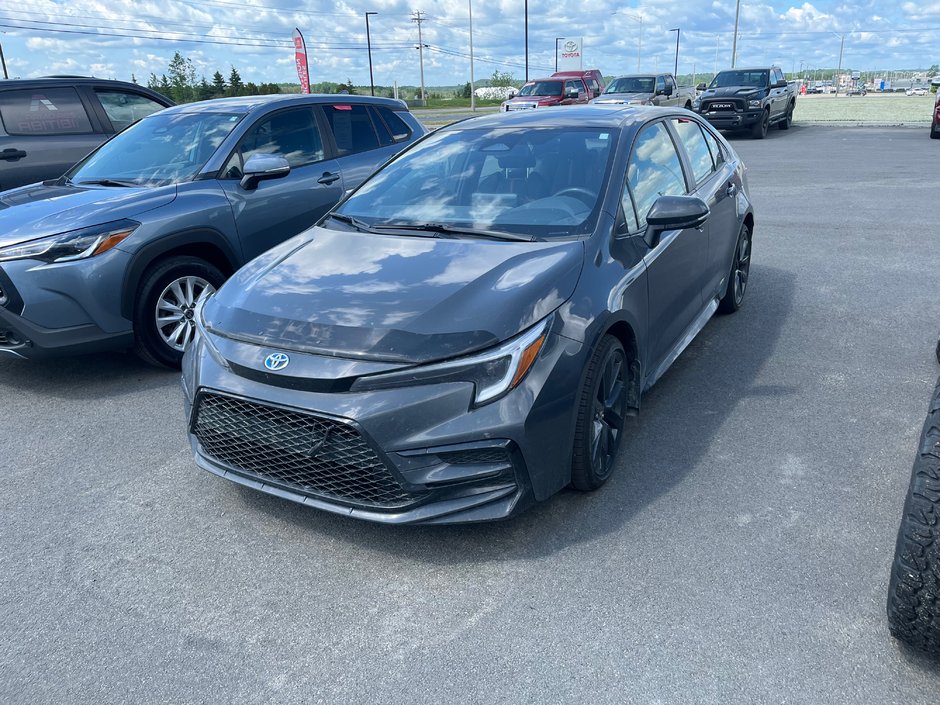 2024 Toyota Corolla SE HYBRID AWD in Amos, Quebec