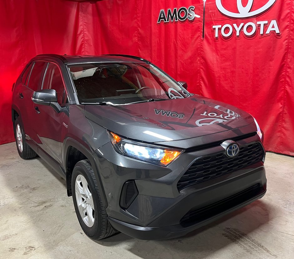 RAV4 Hybrid LE 2019 à Amos, Québec