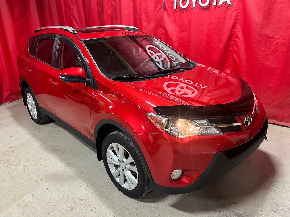 RAV4 LIMITED 2015 à Amos, Québec