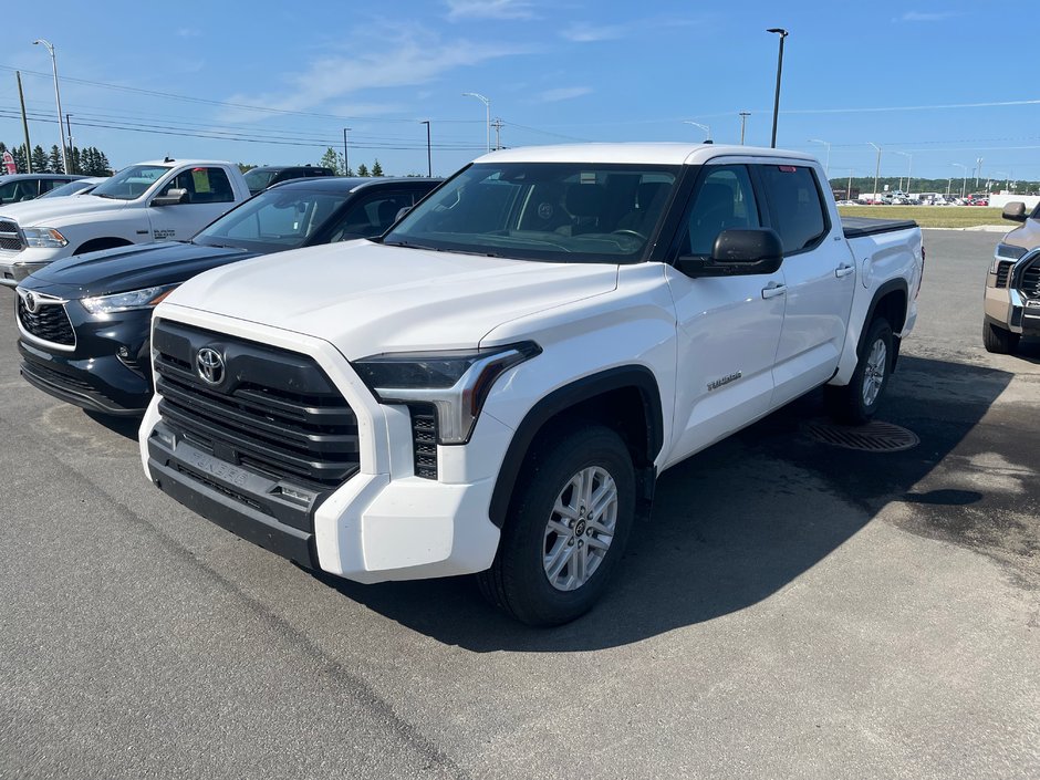 2024 Toyota Tundra SR5 in Amos, Quebec