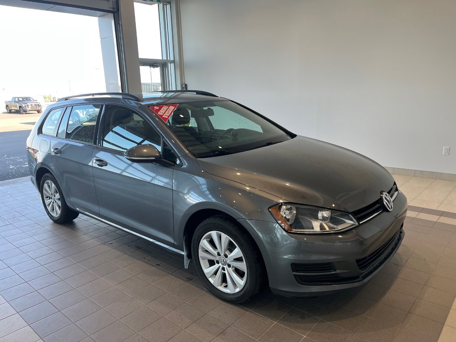 2017 Volkswagen Golf SportWagen S in Amos, Quebec