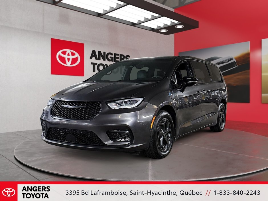 Chrysler Pacifica Hybrid Limited 2023-0
