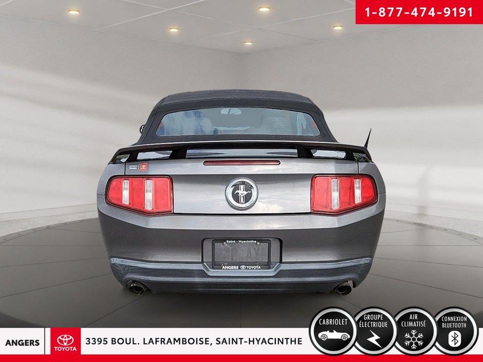 2011 Ford Mustang Convertible premium v6-4