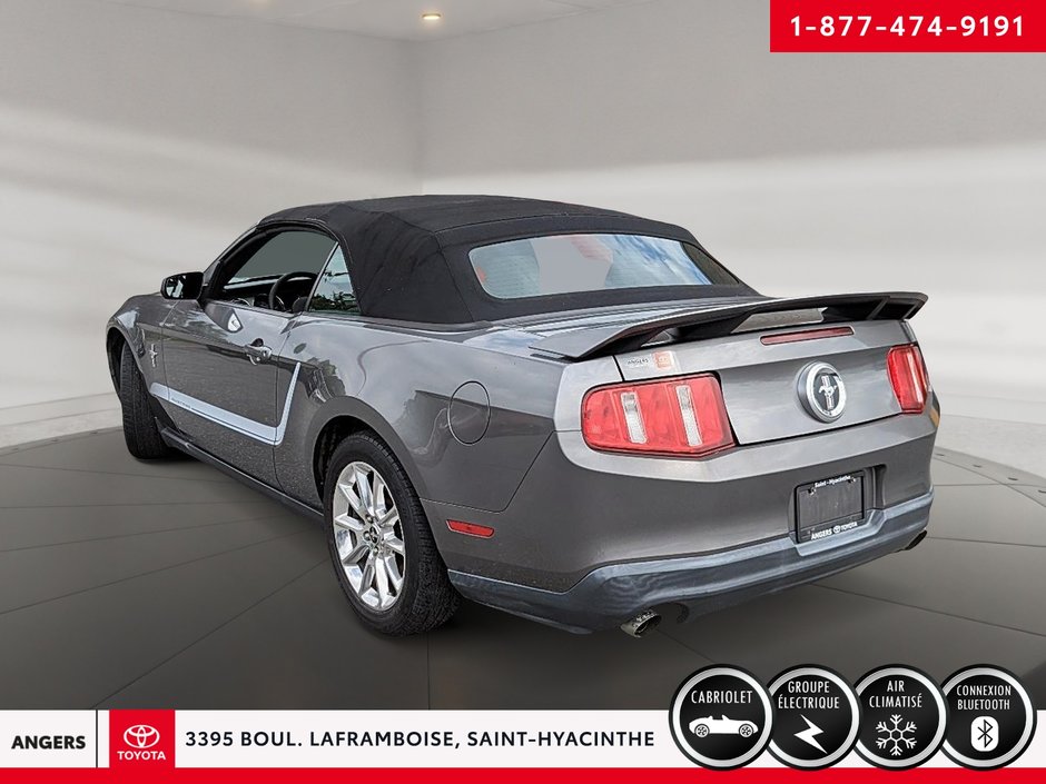 2011 Ford Mustang Convertible premium v6-5