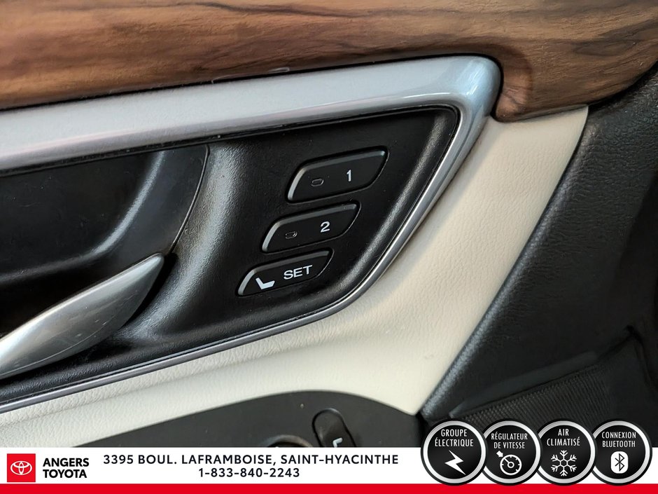 2017 Honda CR-V Touring-14