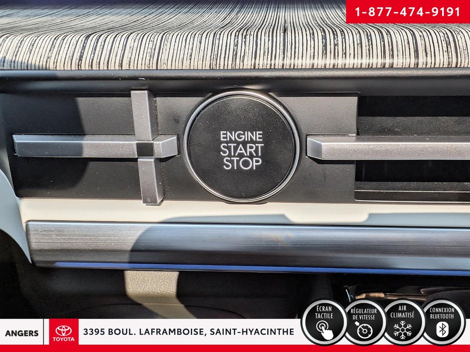 Hyundai Santa Fe Ultimate Calligraphy 2024-25