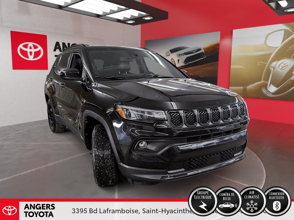 2023 Jeep Compass Altitude-2