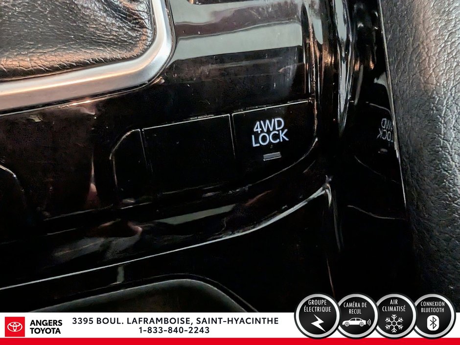 2023 Jeep Compass Altitude-19