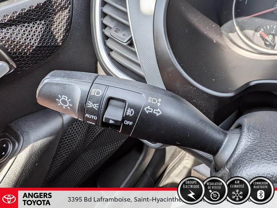 Kia Seltos LX 2022-15