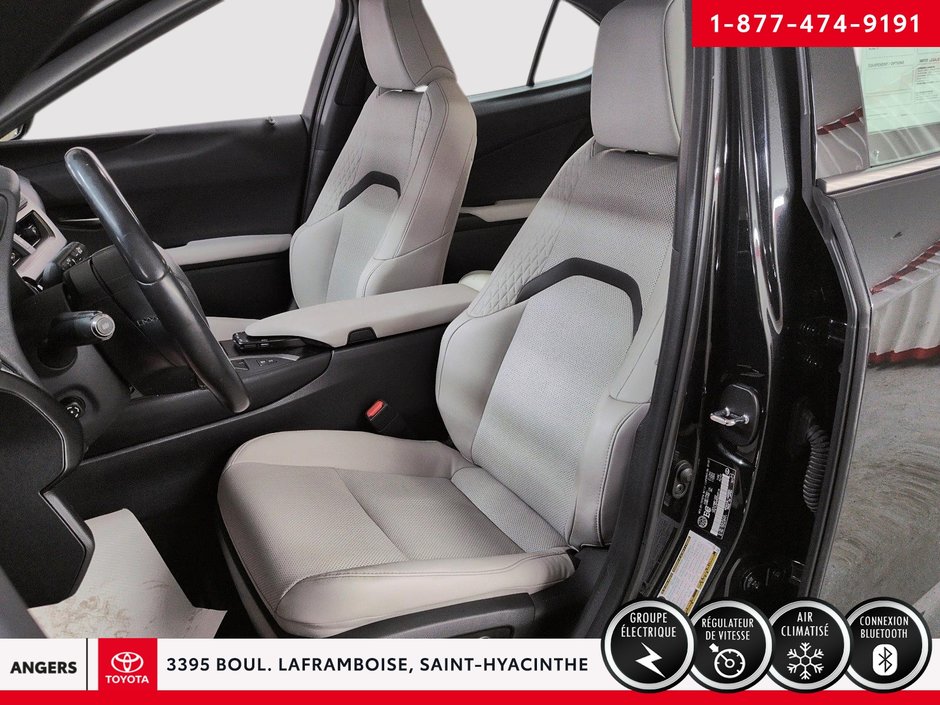 Lexus UX 250h 2021-8