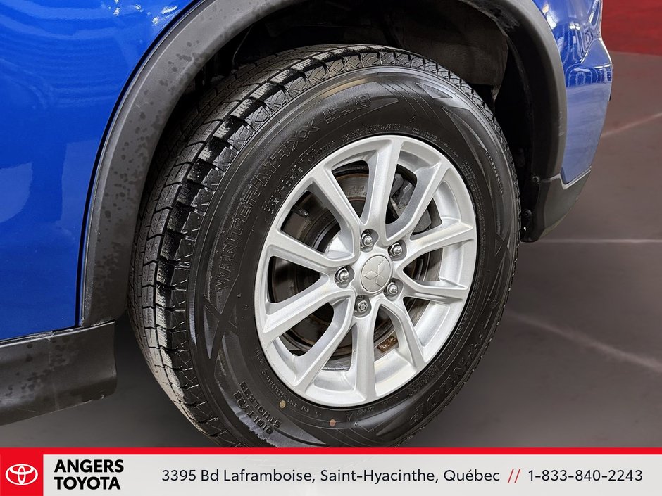 Mitsubishi RVR SEL 4WD 2023-23