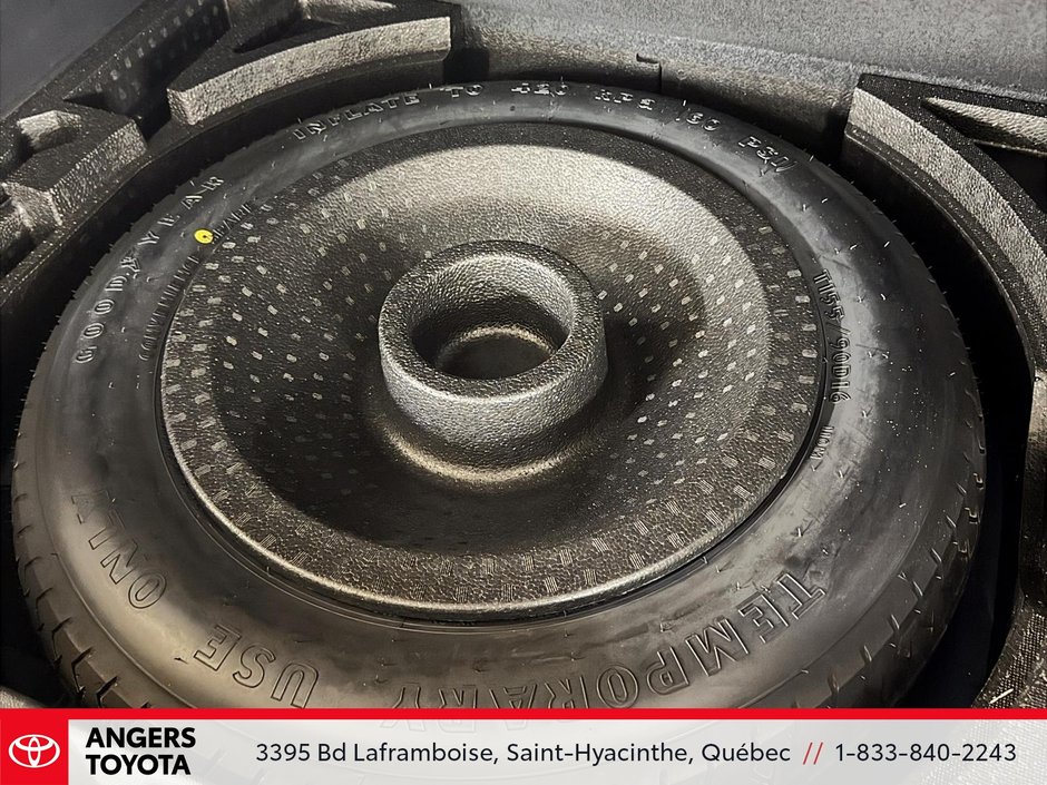 Mitsubishi RVR SEL 4WD 2023-21