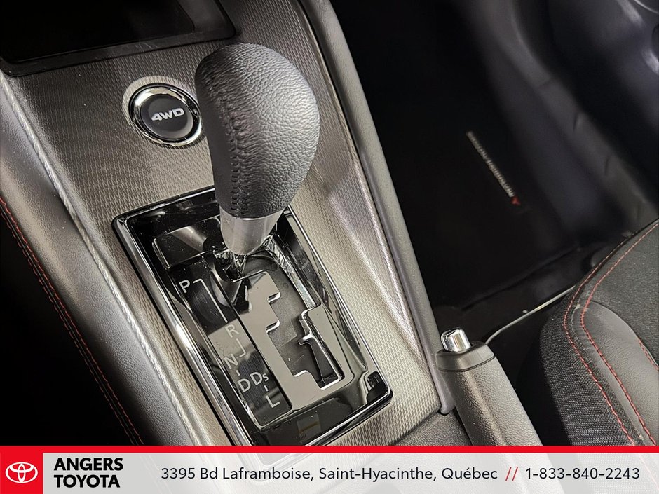 Mitsubishi RVR SEL 4WD 2023-12