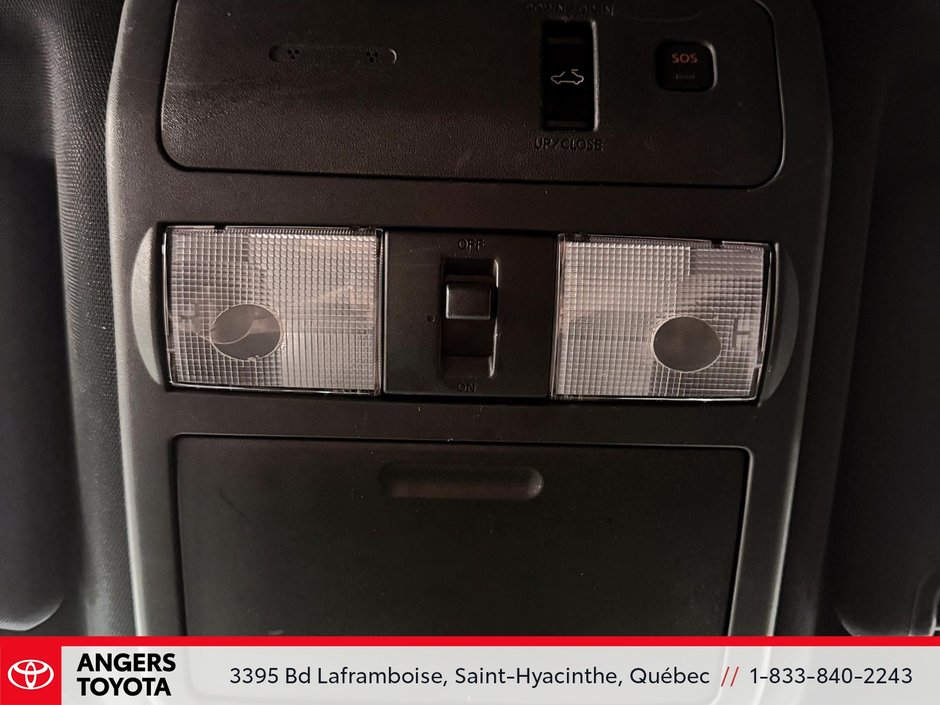 2022 Nissan Frontier PRO4X-19