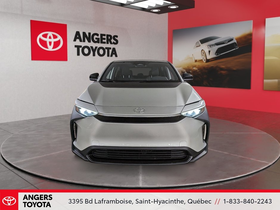 2025 Toyota bZ4X LE-1