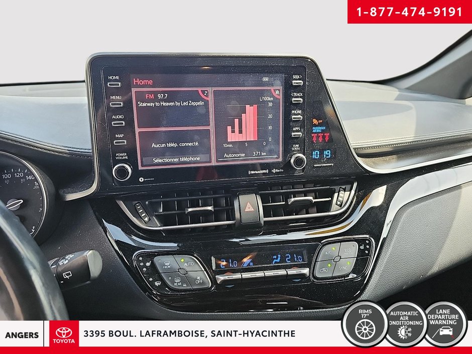 2019 Toyota C-HR XLE-14