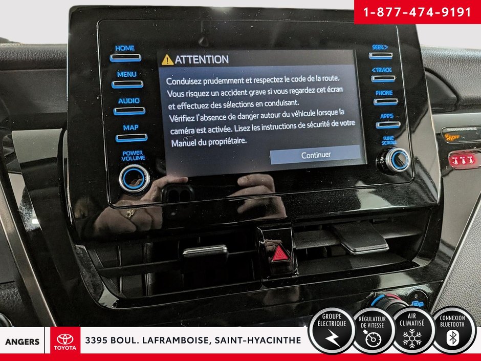 Toyota Camry Hybrid LE 2021-12