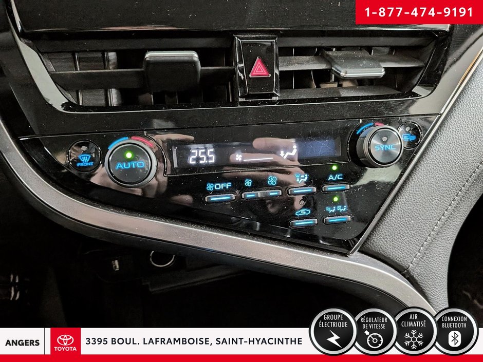 Toyota Camry Hybrid LE 2021-16