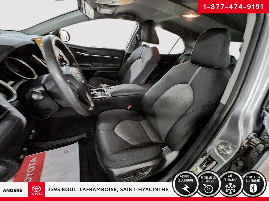 Toyota Camry Hybrid LE 2021-11