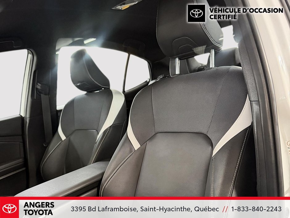 Toyota Camry Hybrid SE 2025-6