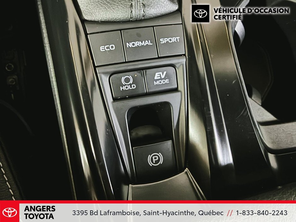 Toyota Camry Hybrid SE 2025-14