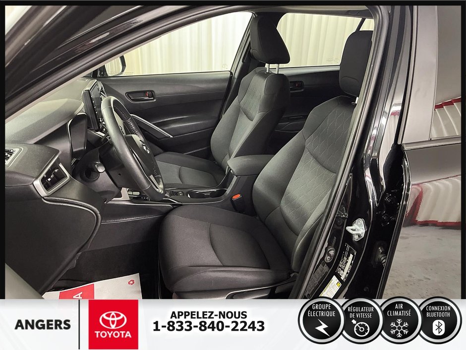 2022 Toyota COROLLA CROSS LE groupe amélioré-11