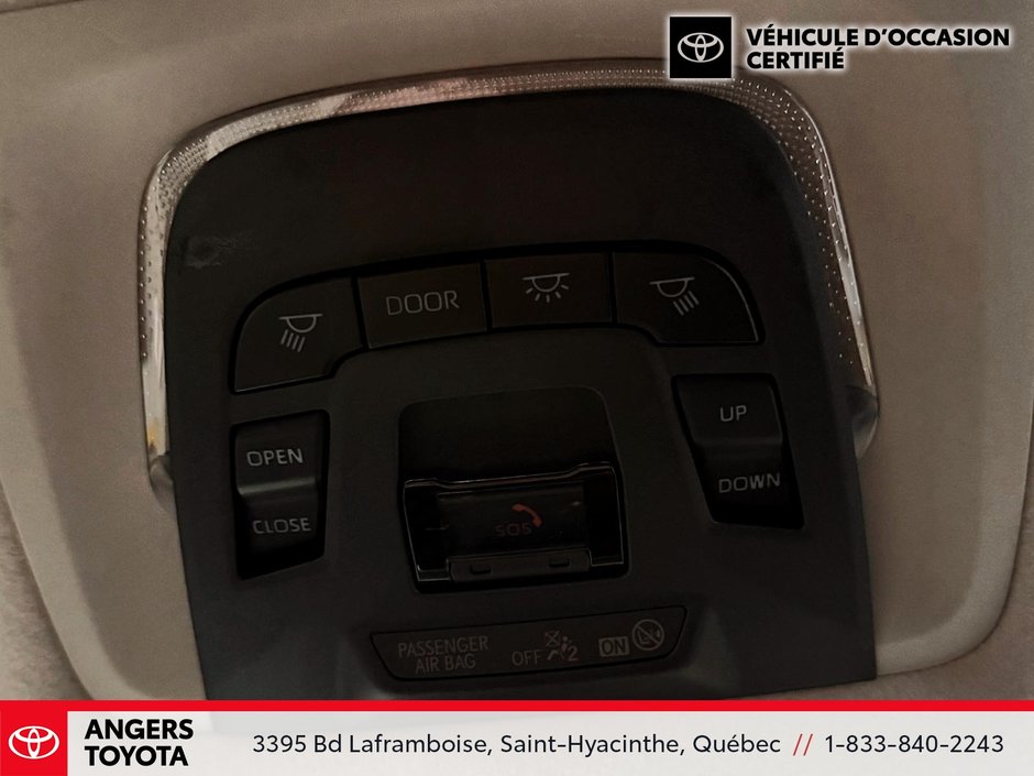 Toyota Corolla Cross LE 2022-16