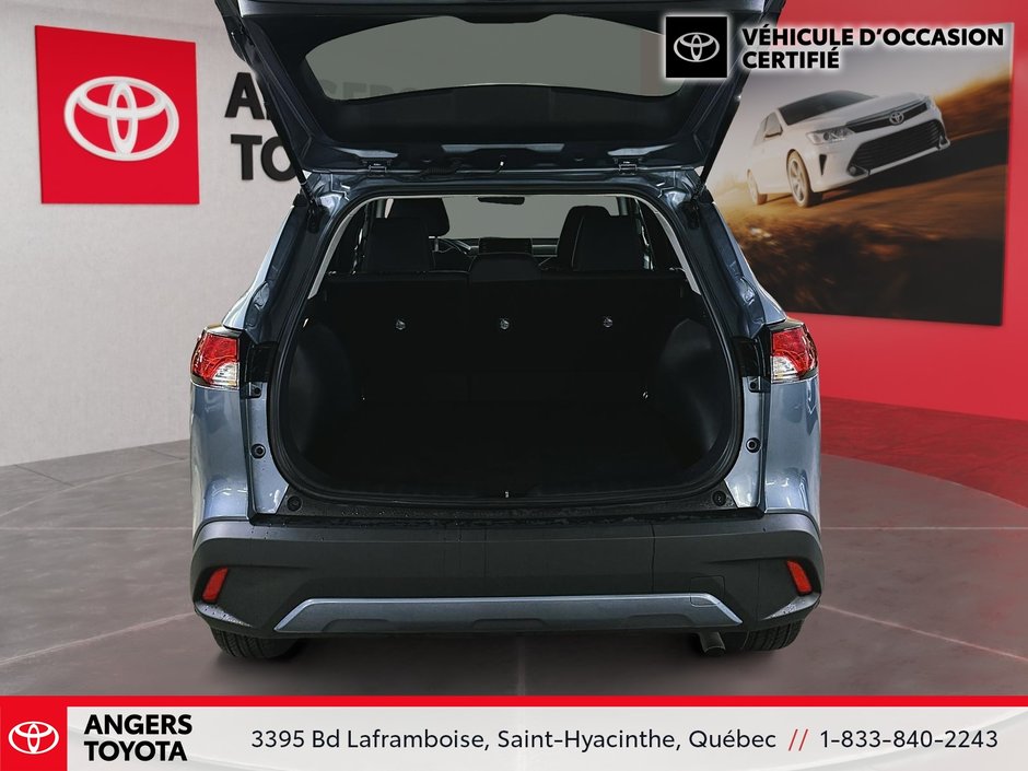 Toyota Corolla Cross LE 2022-17