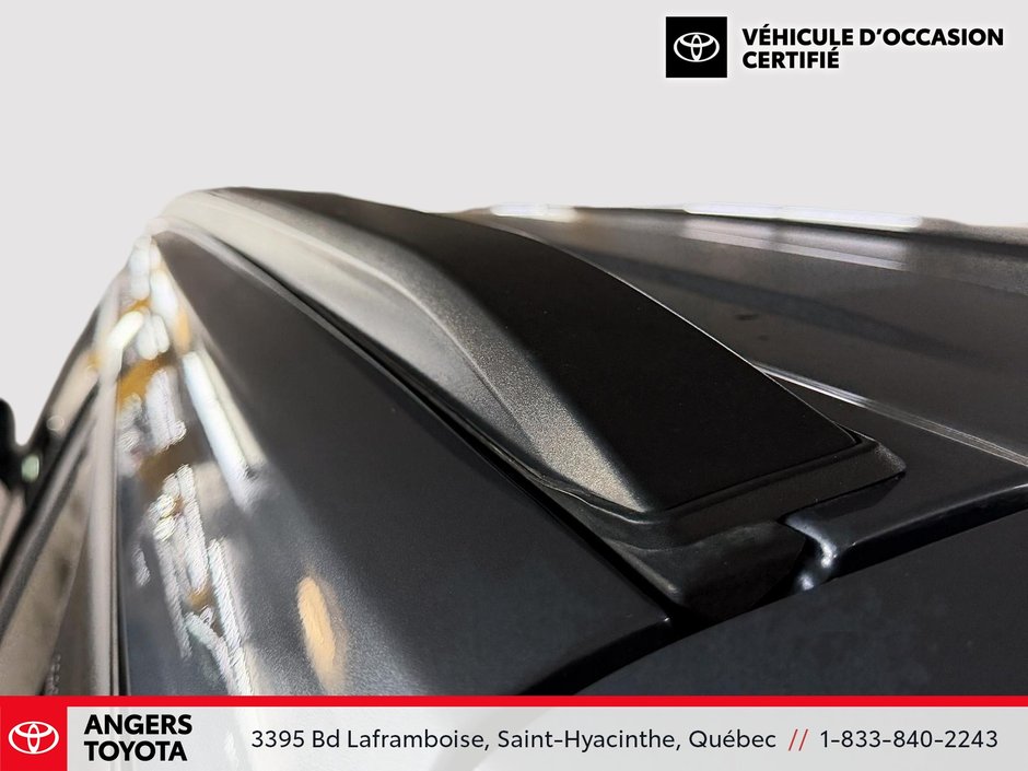 Toyota Corolla Cross LE 2022-21