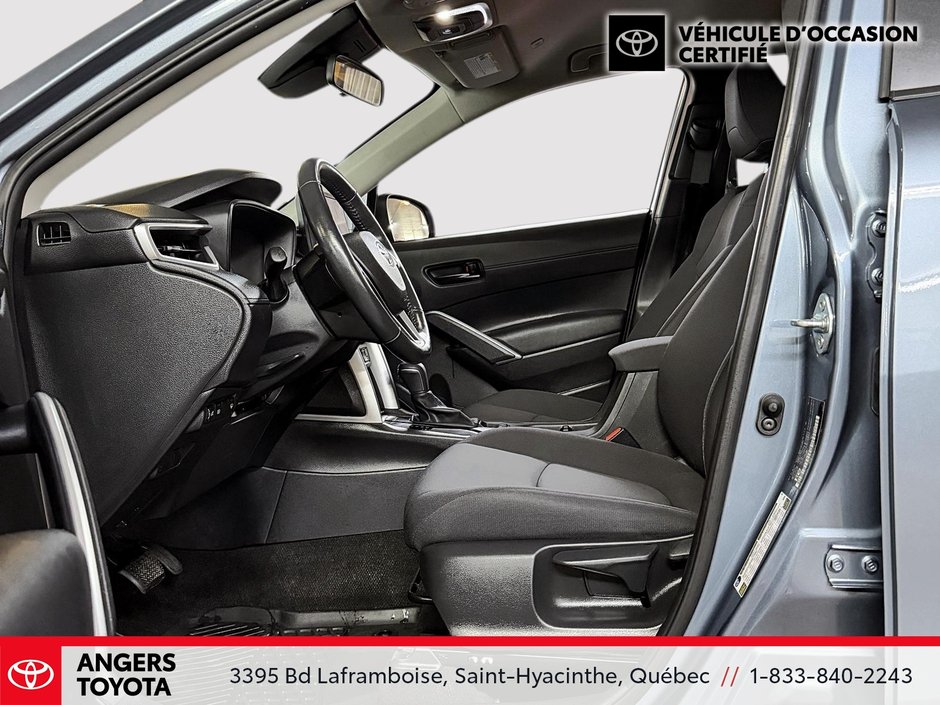 2023 Toyota Corolla Cross LE-7
