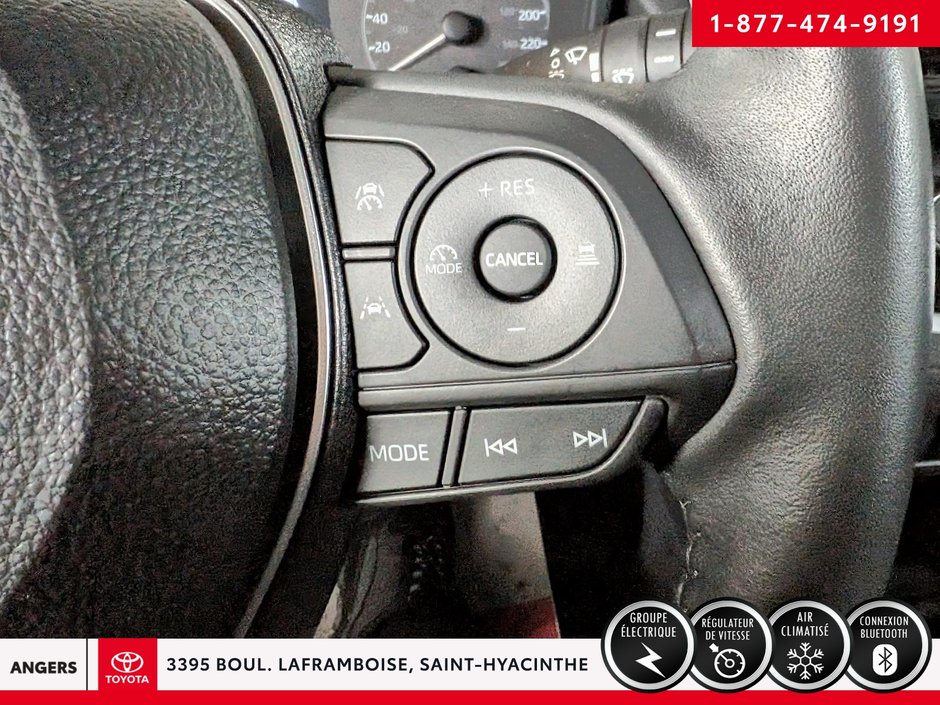 Toyota Corolla Cross LE 2025-15