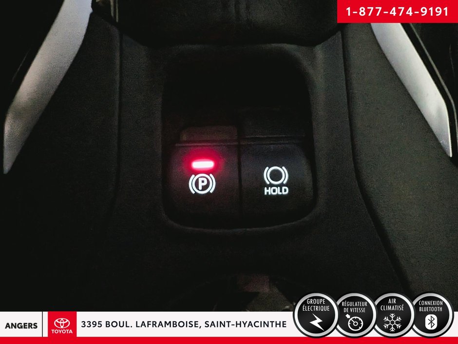 Toyota Corolla Cross LE 2025-21