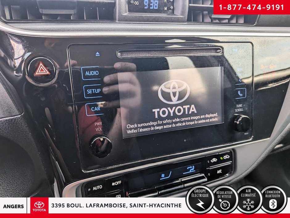 Toyota Corolla LE 2019-15