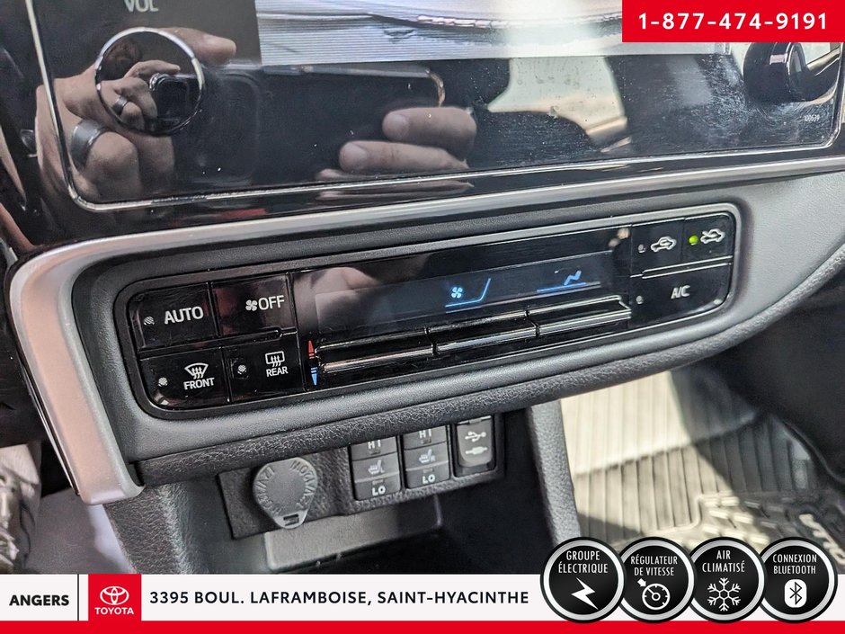 Toyota Corolla LE 2019-17