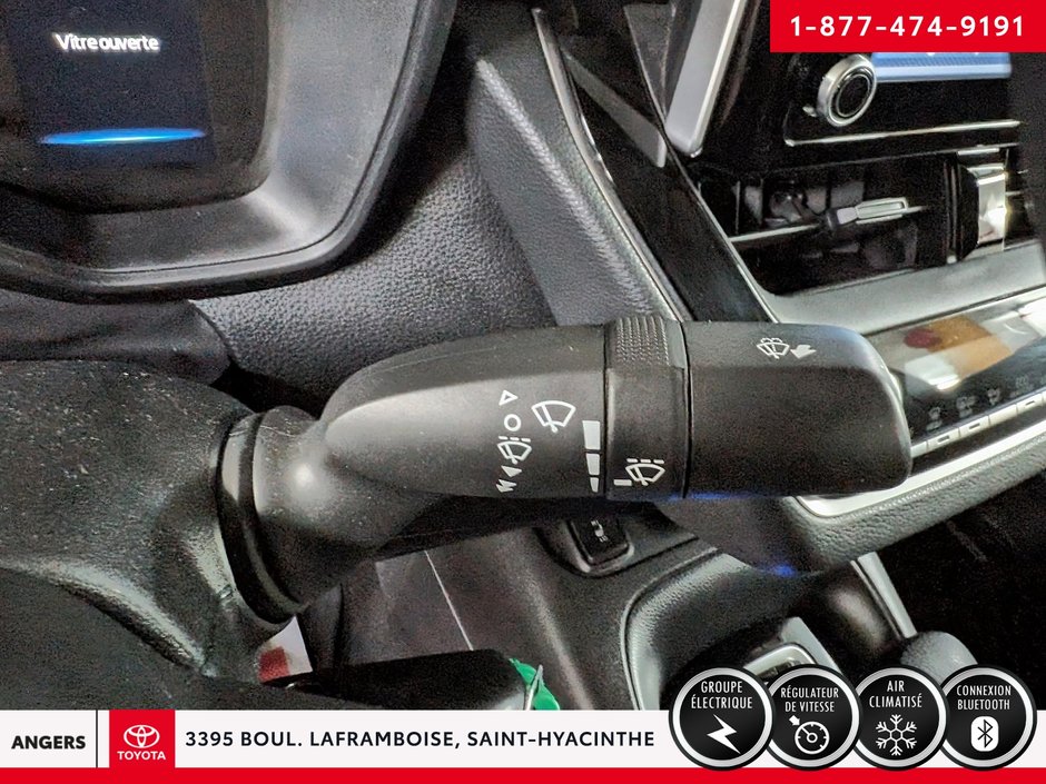 Toyota Corolla LE 2021-13