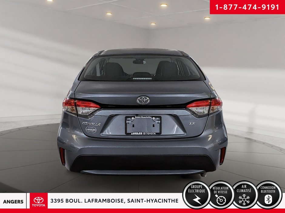 Toyota Corolla LE 2021-4