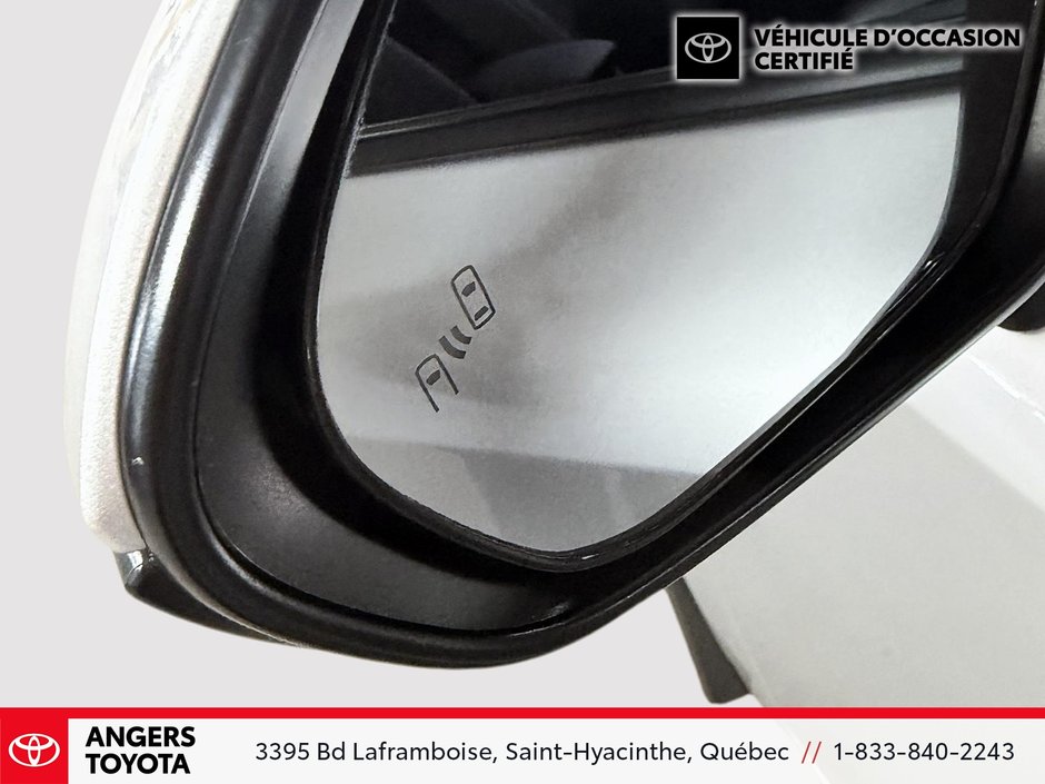 2025 Toyota Corolla Hybrid LE-10