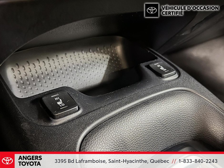 2025 Toyota Corolla Hybrid LE-16