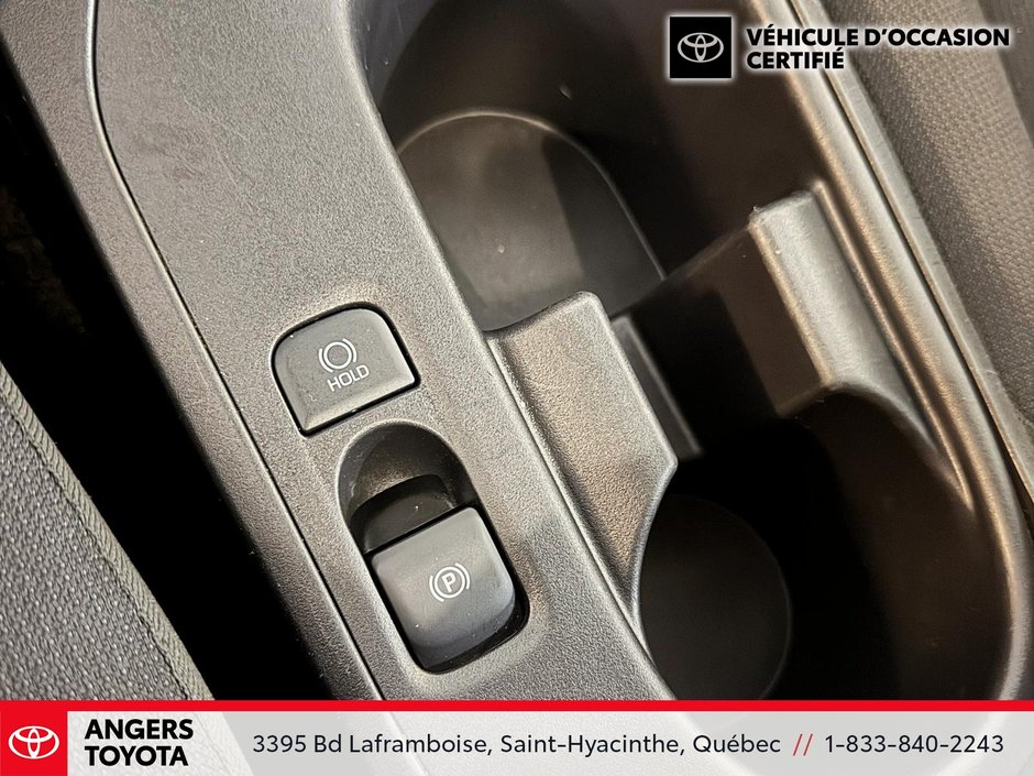 2025 Toyota Corolla Hybrid LE-14